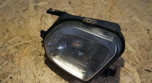 Mercedes-Benz E W211 Front fog light A2118200556 1NB00827501 15482800