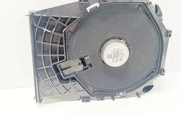 BMW 1 E82 E88 Subwoofer speaker 9204785