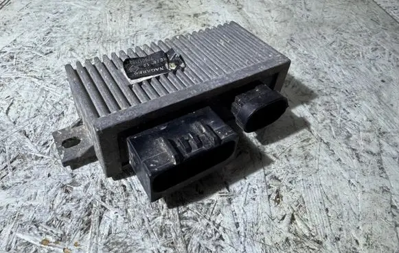 Volvo S40, V40 Glow plug pre-heat relay 7700111525