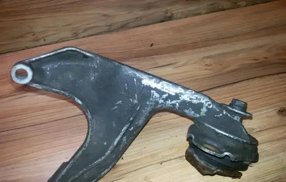 Fiat Bravo - Brava Engine mount bracket