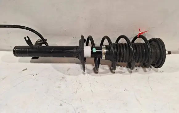 Peugeot 108 Front shock absorber/damper
