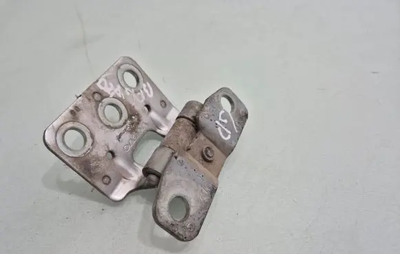 Volvo XC90 Tailgate/trunk/boot hinge 30674732