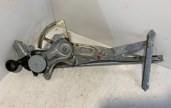 Toyota Prius (NHW20) Front door window regulator with motor 8571035180 2621002330