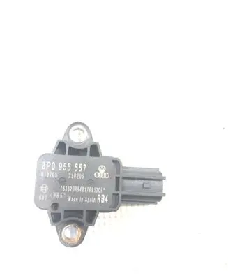 Audi A3 S3 A3 Sportback 8P Airbag deployment crash/impact sensor 8P0955557 010705 210205