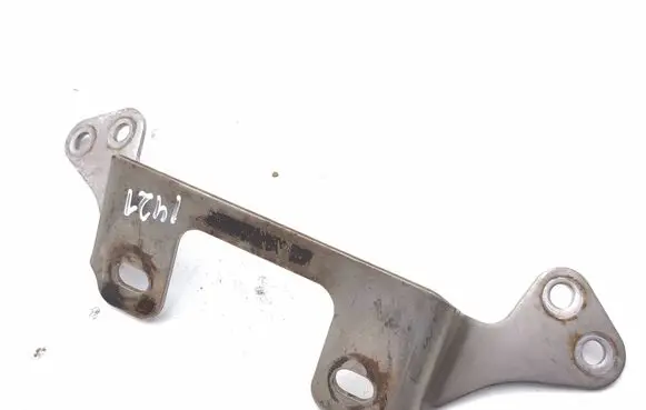 Mercedes-Benz E AMG W213 Muffler mount bracket/holder A1774920200