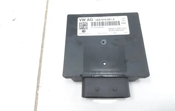 Volkswagen Tiguan Power management control unit 3AA919041A