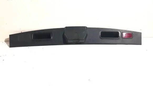 Mercedes-Benz ML W164 Tailgate/boot lid lock trim A1647400030