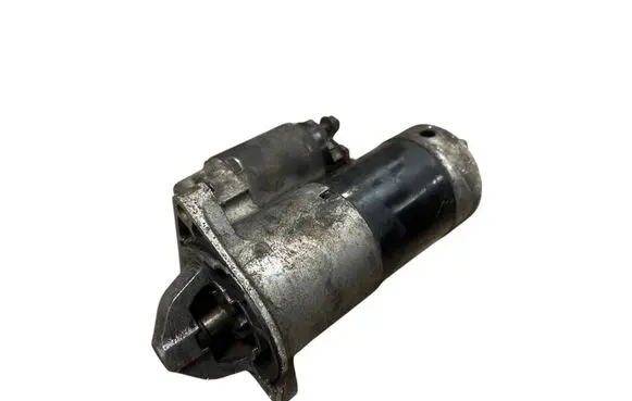 Opel Insignia A Starter motor 55585238 M001T30173