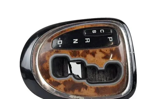 Mercedes-Benz S W220 Gear shifter surround trim plastic E9550040