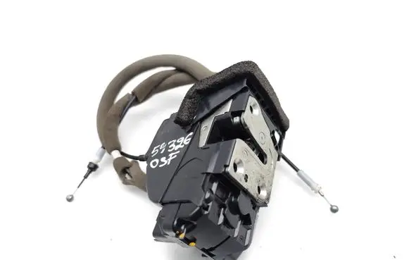 Nissan Qashqai Front door lock 