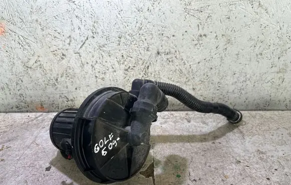 Volkswagen Golf V Secondary air pump 06A131333C 72293407