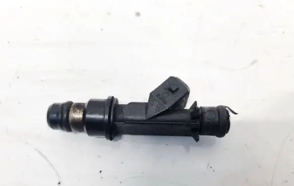 Opel Meriva A Fuel injector 25313846