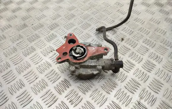 Opel Vivaro Vacuum pump 8200881338