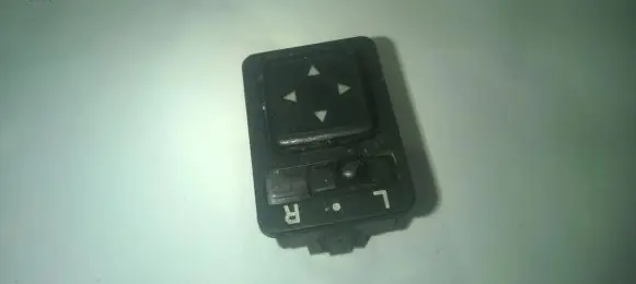 Mitsubishi Carisma Wing mirror switch 03220000 MR114081