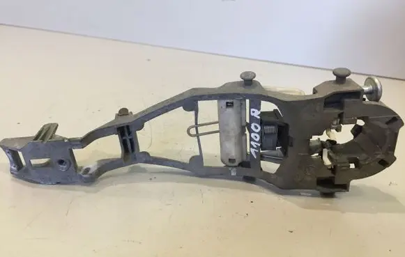 Rear door exterior handle/bracket