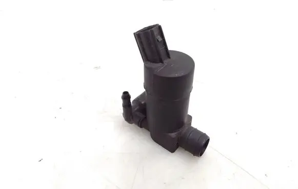 Volvo XC70 Windscreen/windshield washer pump 987069967