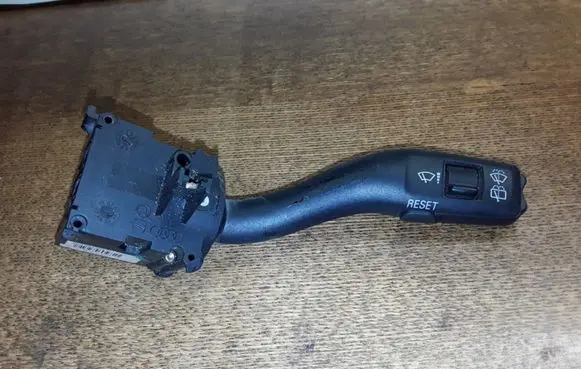 Opel Astra F Wiper control stalk 090243395