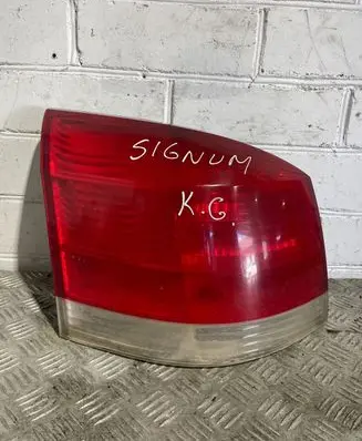 Opel Signum Rear/tail lights 13159861