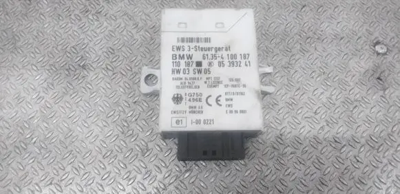 BMW 5 E39 Immobilizer control unit/module 61354100187