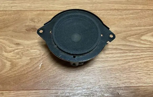 Dodge Journey Panel speaker 04749264AA MEXC02698 EAS9PM126A