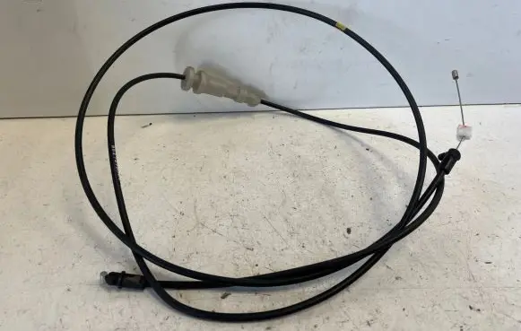 Opel Mokka B Engine bonnet/hood lock release cable 9827470080