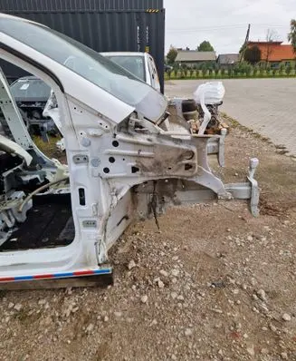 Front quarter panel