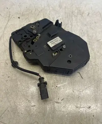 Volkswagen Transporter - Caravelle T5 Sliding door lock 7H0827201M P0072473002
