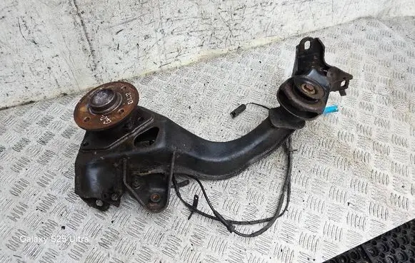 Mini One - Cooper Cabrio R52 Rear wheel hub 6769026