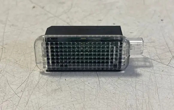 Audi Q7 4M Other interior light 4E0947415