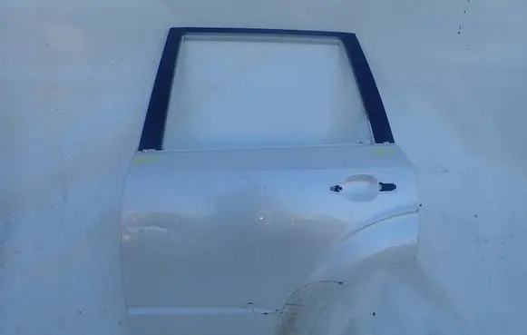 Subaru Forester SH Rear door
