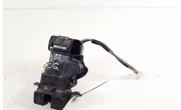 Toyota Avensis Verso Loading door lock 69350-44050