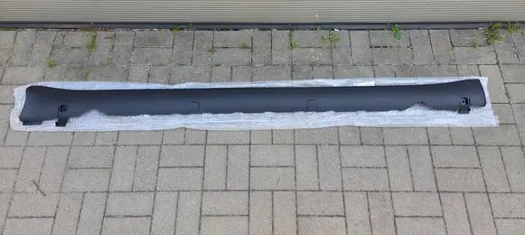Tesla Model 3 Sill 108982900D TSP0002717580 CAN0SSCM