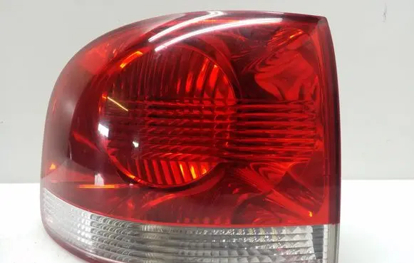 Volkswagen Touareg I Rear/tail lights 7L6945095K
