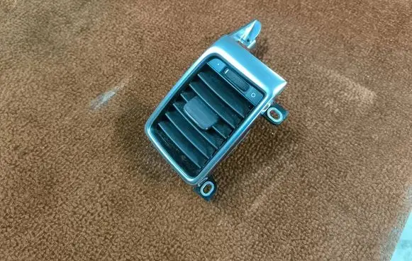 Porsche Panamera (970) Rear air vent grill 970553171 B0600558 508807K03