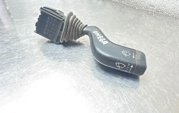 Opel Omega B1 Wiper control stalk 090243395 090481242 090243394