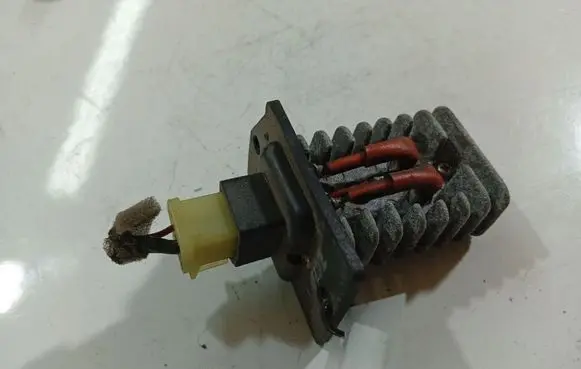 Hyundai Santa Fe Heater blower motor/fan resistor 