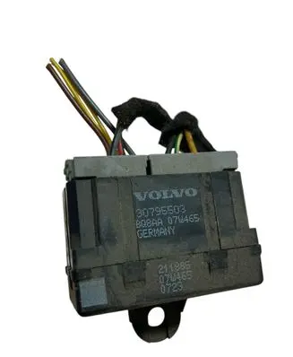 Volvo V70 Seat heating relay 30795503 211885 07W465