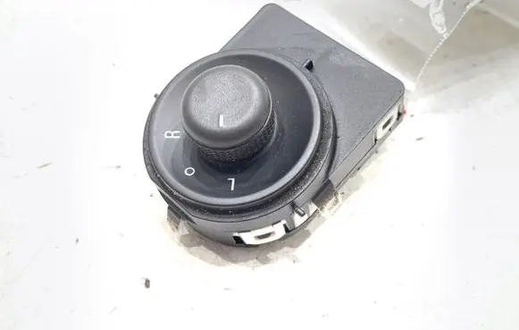 Opel Zafira C Wing mirror switch 13271827