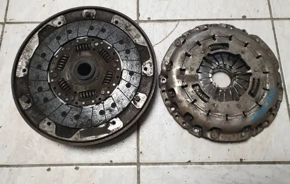 BMW 3 E90 E91 Clutch set kit 7637279