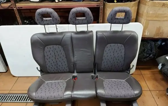Mercedes-Benz A W168 Second row seats 