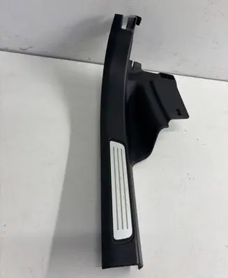 Volvo S90, V90 Rear sill trim cover 31377619