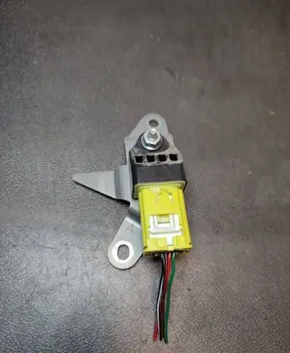 Subaru Forester SJ Airbag deployment crash/impact sensor 98235SG020