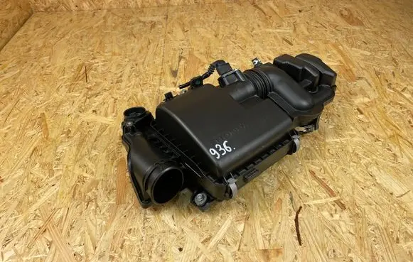 Toyota Yaris Cross Air filter box