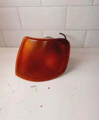 Ford Sierra Front indicator light 48702