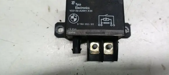 BMW 3 F30 F35 F31 Coolant fan relay 9198302