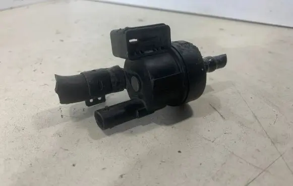 Audi Q5 SQ5 Turbo solenoid valve 06H906517H