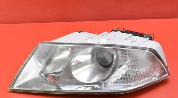 Skoda Octavia Mk2 (1Z) Headlight/headlamp 0000