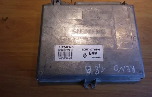 Renault Scenic I Engine control unit/module S100811102E HOM7700731802 7700859511