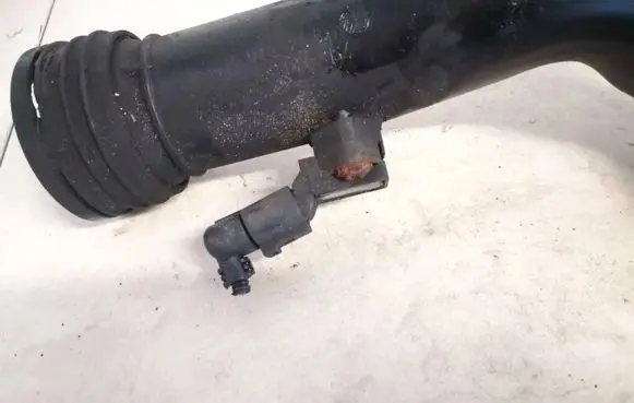 Volkswagen Touran I Air pressure sensor 0281002401 038906051c