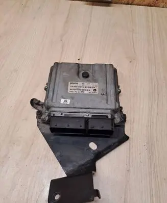 Chrysler 300 - 300C Engine control unit/module P05149119AC 1039S19822 0281013771